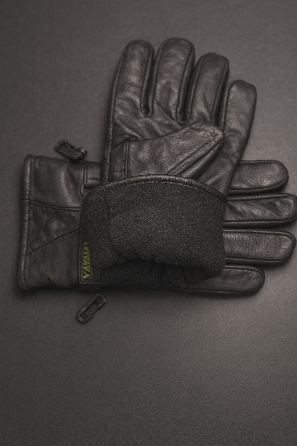 Premium Black Leather Winter Gloves | Thermal Insulated, Windproof & Waterproof  Gloves for Men & Women