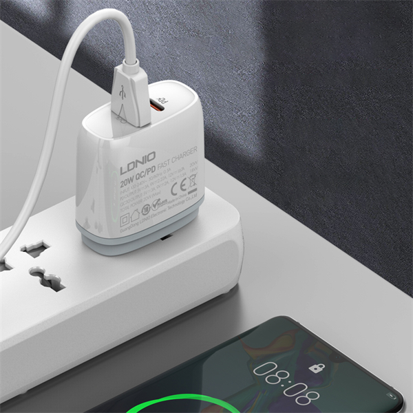 LDNIO Q229 20W PD+QC3.0 Fast Charger